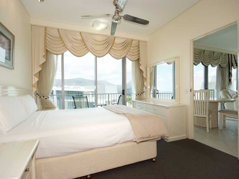 1206/99 Esplanade, Cairns City QLD 4870