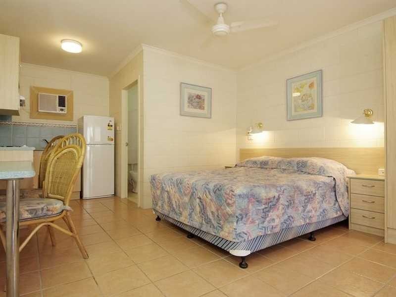 1 Anderson Road, Cairns QLD 4870