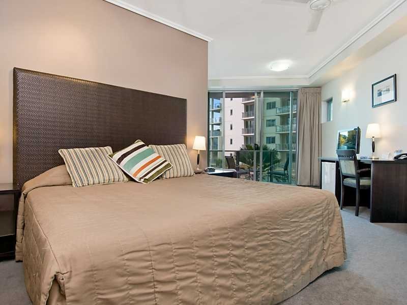 99 Esplanade, Cairns QLD 4870