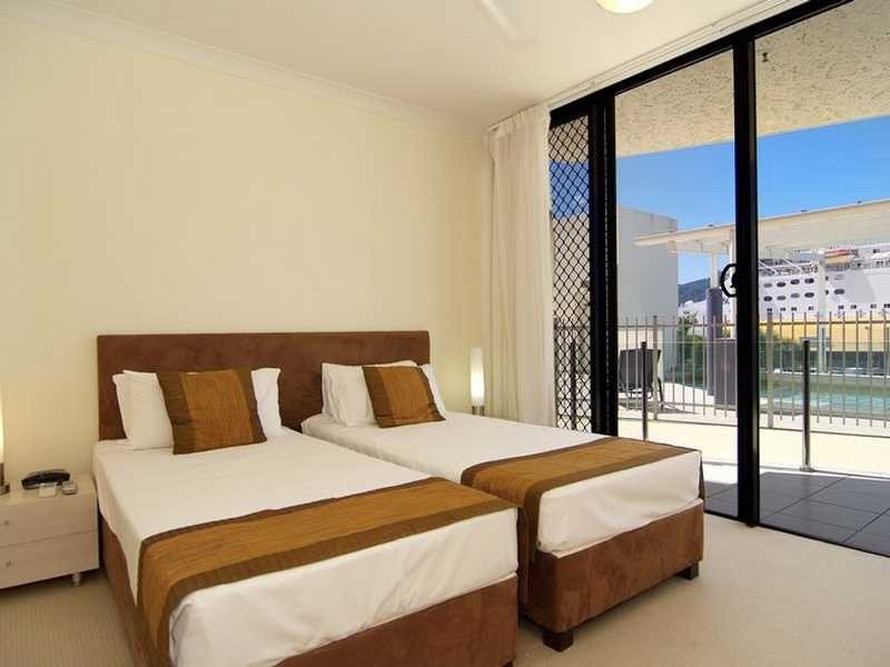 304/2-4 Lake Street, Cairns City QLD 4870