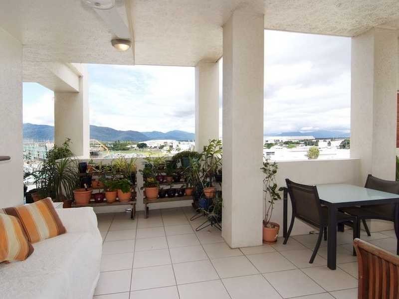 22/79 Spence Street, Cairns City QLD 4870