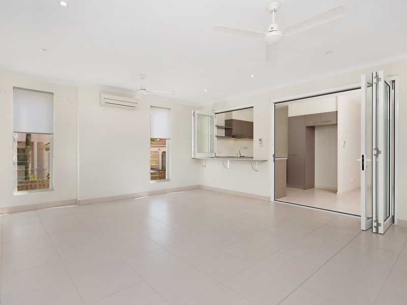 4/21 Digger Street, Cairns North QLD 4870