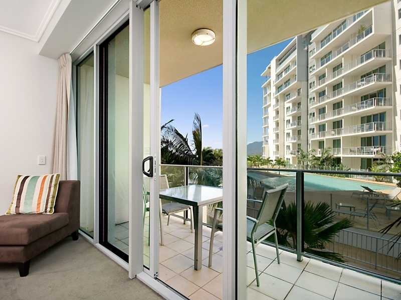 409/99 Esplanade, Cairns City QLD 4870