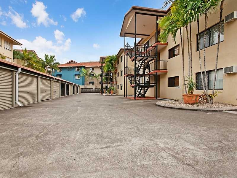 1/367-371 McLeod Street, Cairns North QLD 4870