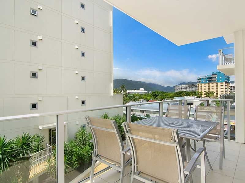 30502/99 Esplanade, Cairns City QLD 4870
