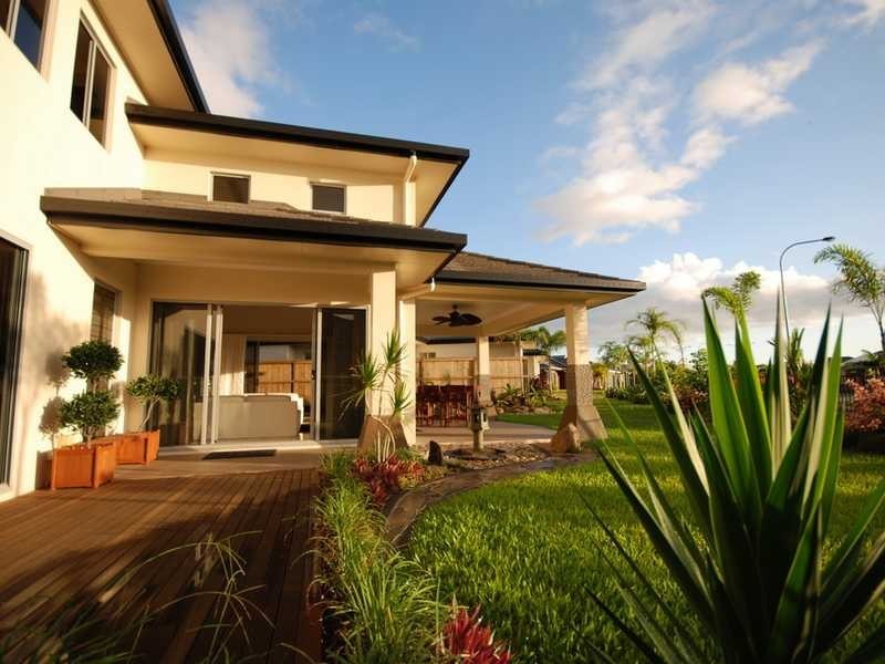 2 Rossmann Road, Smithfield QLD 4878