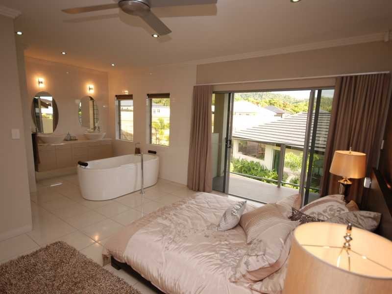 2 Rossmann Road, Smithfield QLD 4878