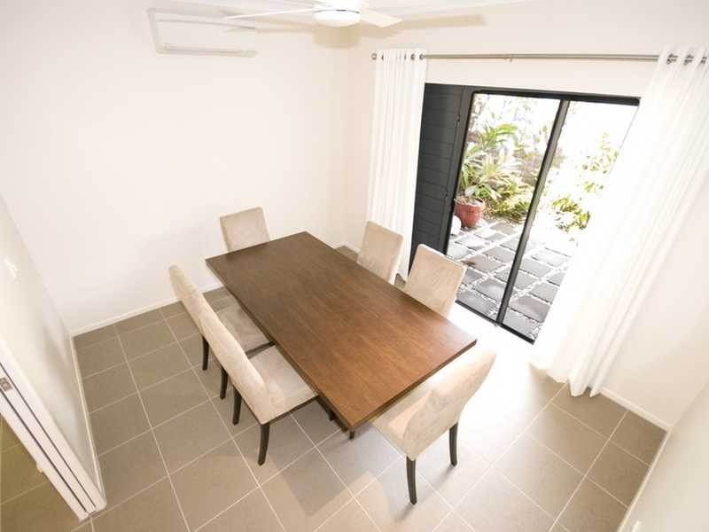 3 Muller Street, Palm Cove QLD 4879