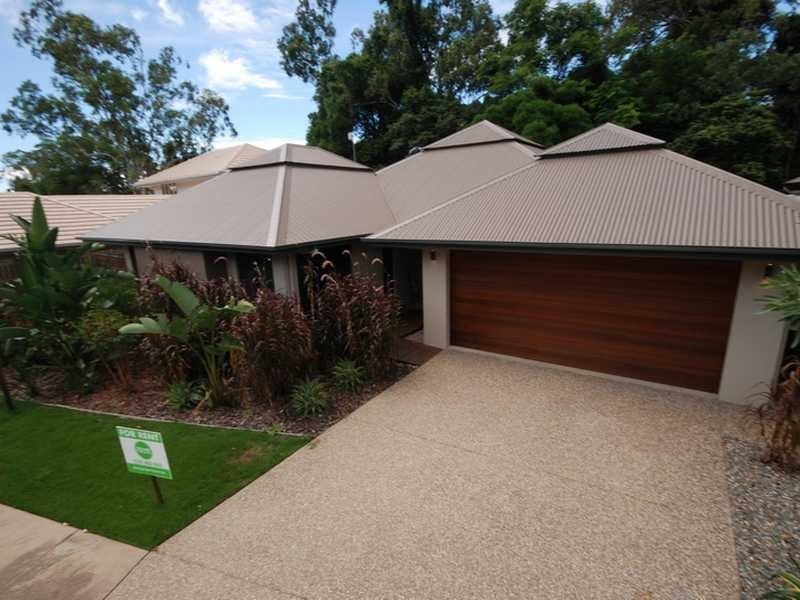 3 Muller Street, Palm Cove QLD 4879
