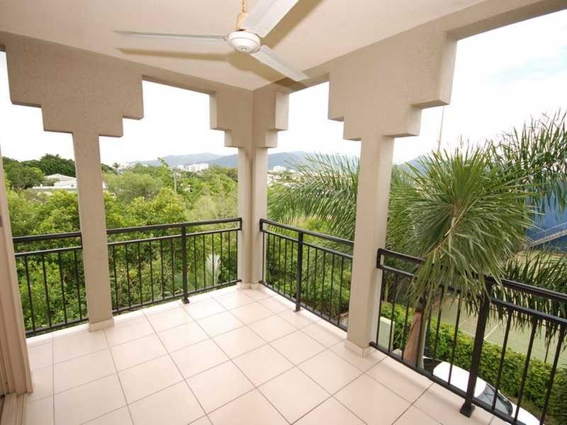 136/12 Gregory Street, Cairns QLD 4870
