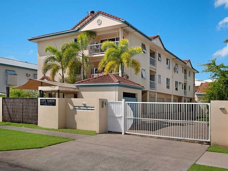 8/5 James Street, Cairns North QLD 4870