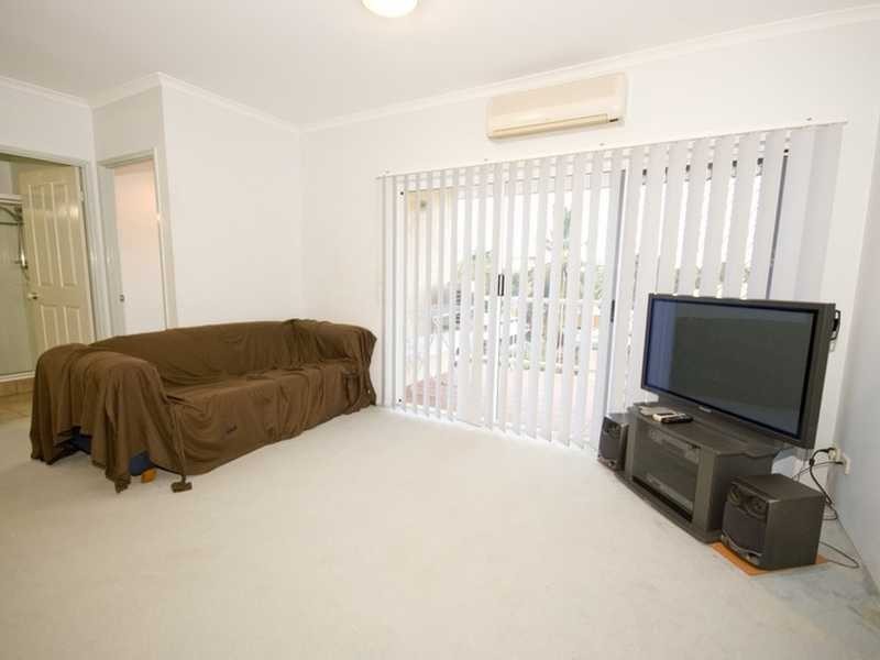 8/5 James Street, Cairns North QLD 4870