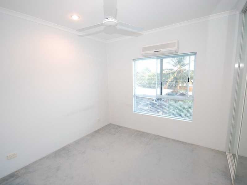 8/5 James Street, Cairns North QLD 4870