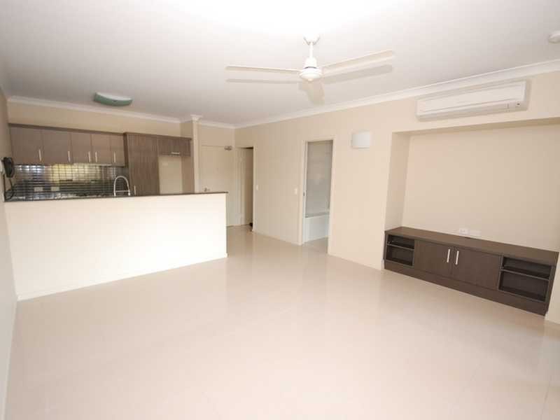 744/12 Gregory Street, Cairns QLD 4870