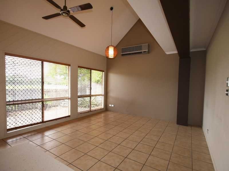 3/11 Moody Street, Manunda QLD 4870
