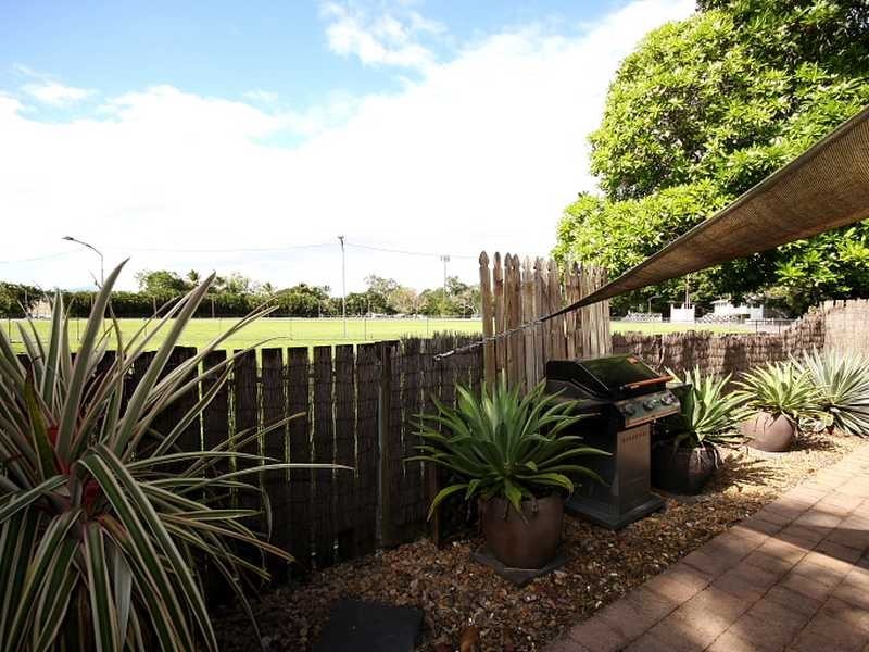 3/11 Moody Street, Manunda QLD 4870