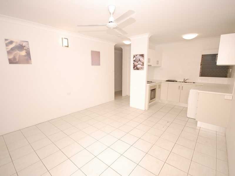 4/200 Grafton Street, Cairns QLD 4870