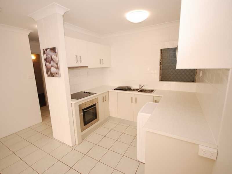 4/200 Grafton Street, Cairns QLD 4870