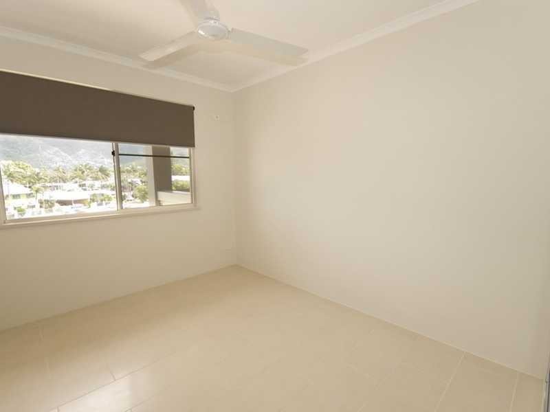 7 Brown Street, Woree QLD 4868