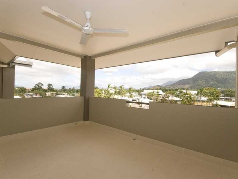 7 Brown Street, Woree QLD 4868