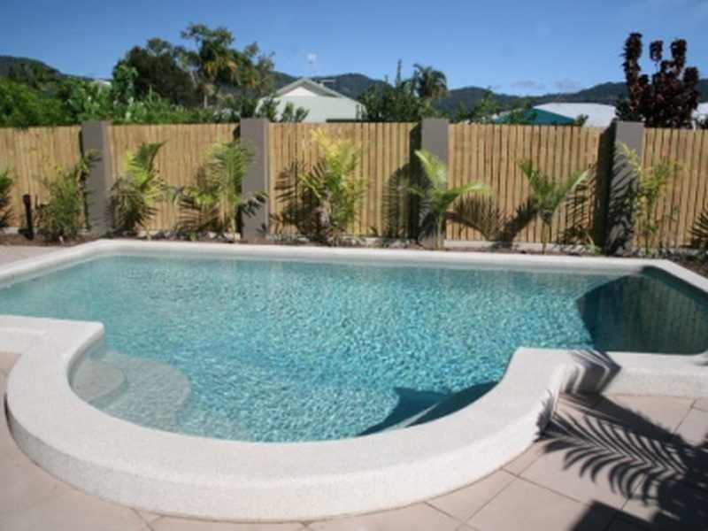 7 Brown Street, Woree QLD 4868