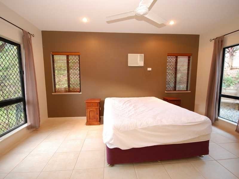 25 William Hickey Street, Redlynch QLD 4870