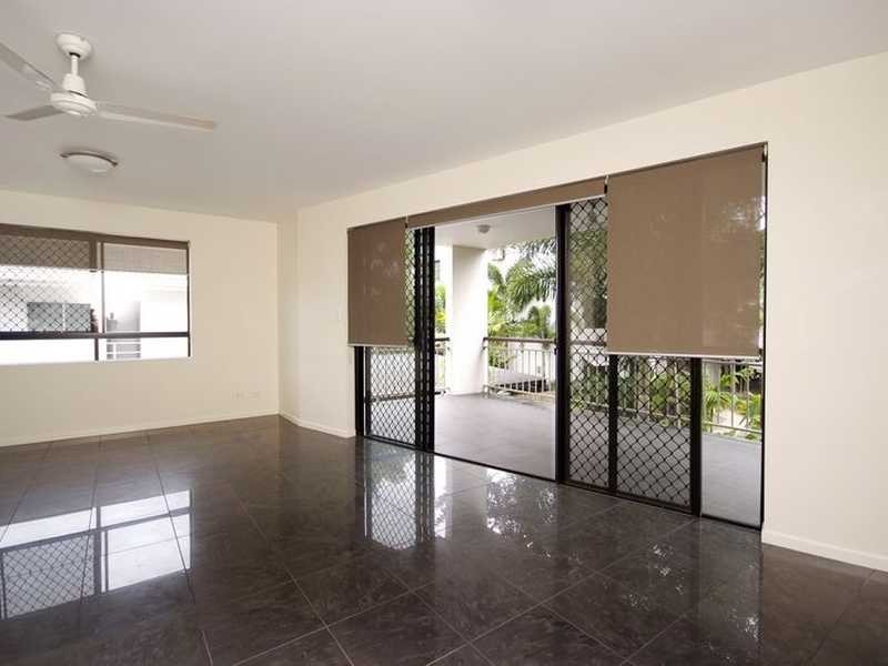 19/351 Lake Street, Cairns North QLD 4870