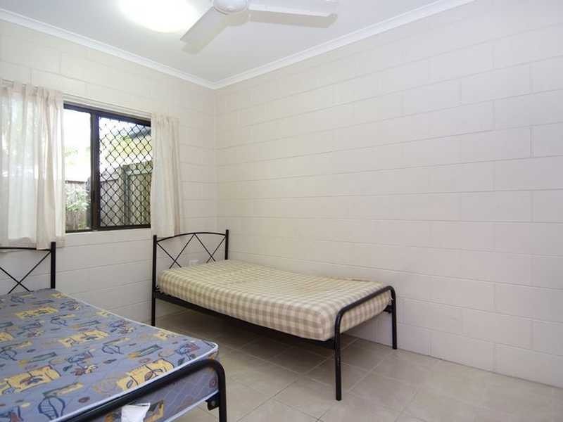 1/222 Fearnley Street, Parramatta Park QLD 4870