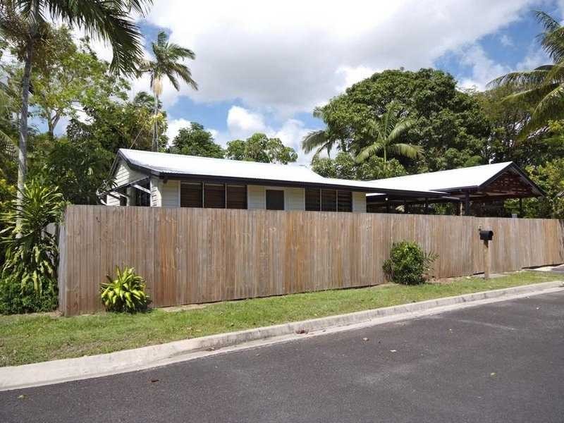 35 Law Street, Cairns North QLD 4870