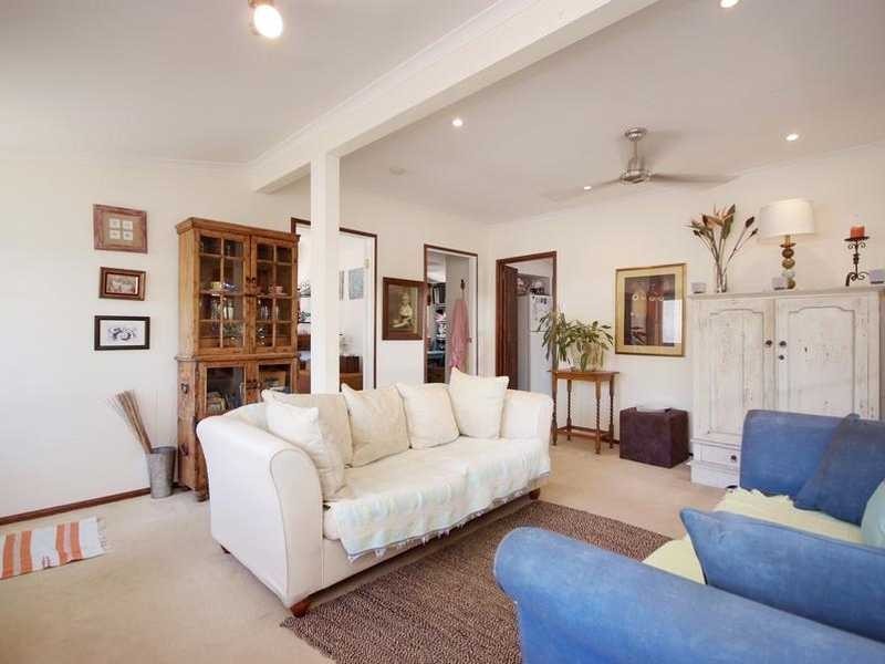 35 Law Street, Cairns North QLD 4870