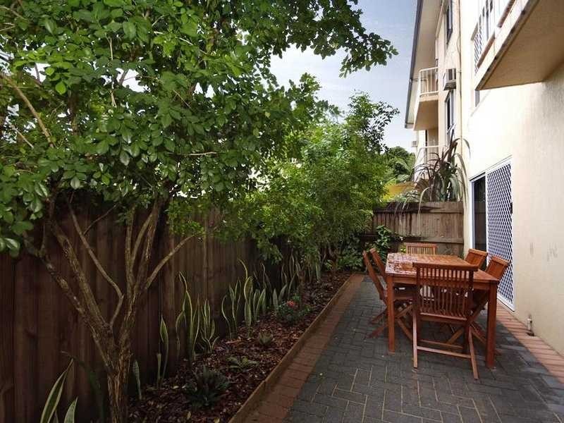 1/5 James Street, Cairns North QLD 4870