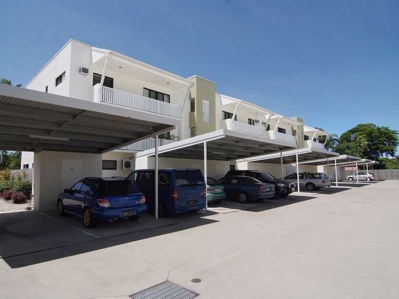 26/44 Pease Street, Cairns QLD 4870