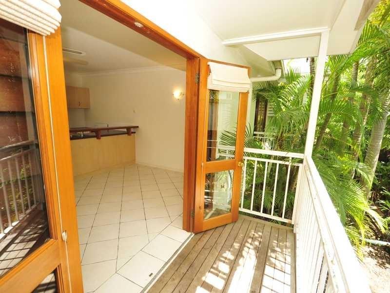 8/26 Oliva Street, Palm Cove QLD 4879