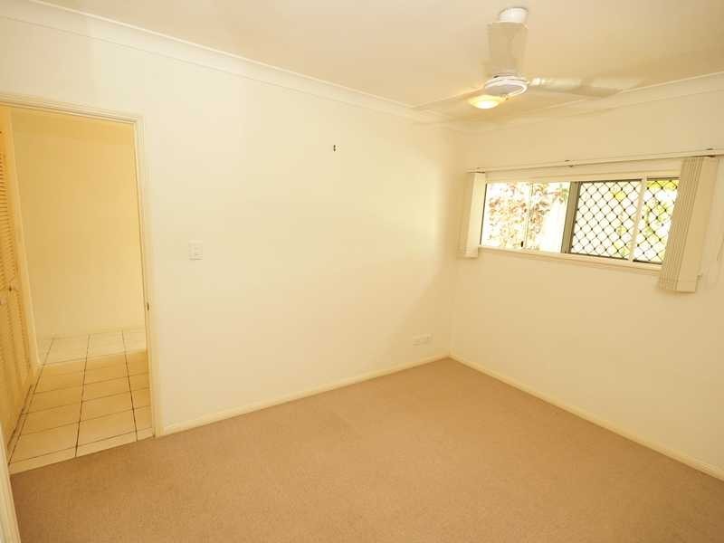 8/26 Oliva Street, Palm Cove QLD 4879