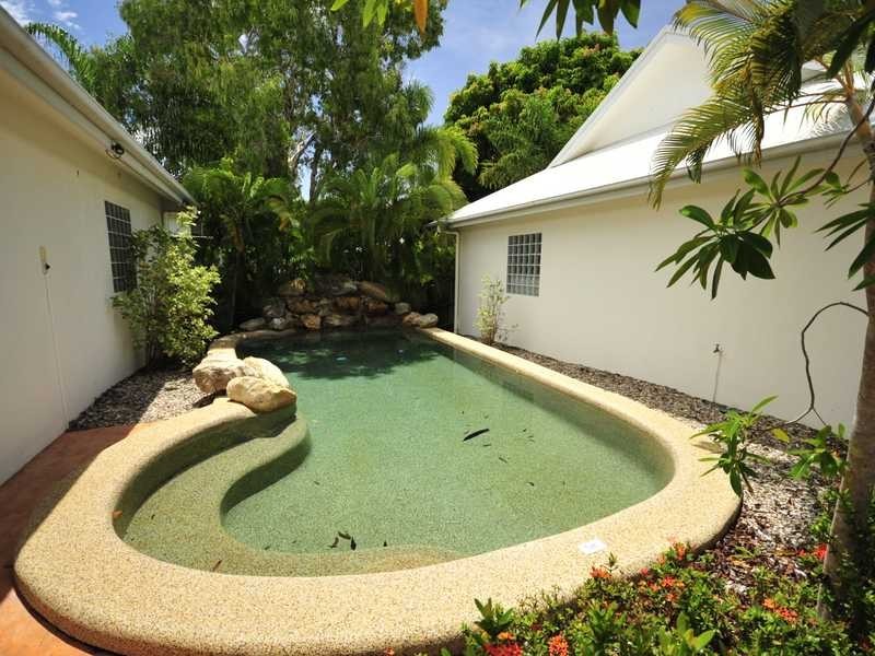 8/26 Oliva Street, Palm Cove QLD 4879