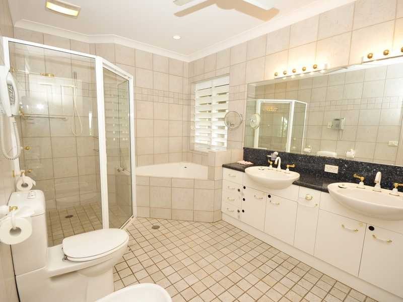 53 Vasey Esplanade, Trinity Beach QLD 4879