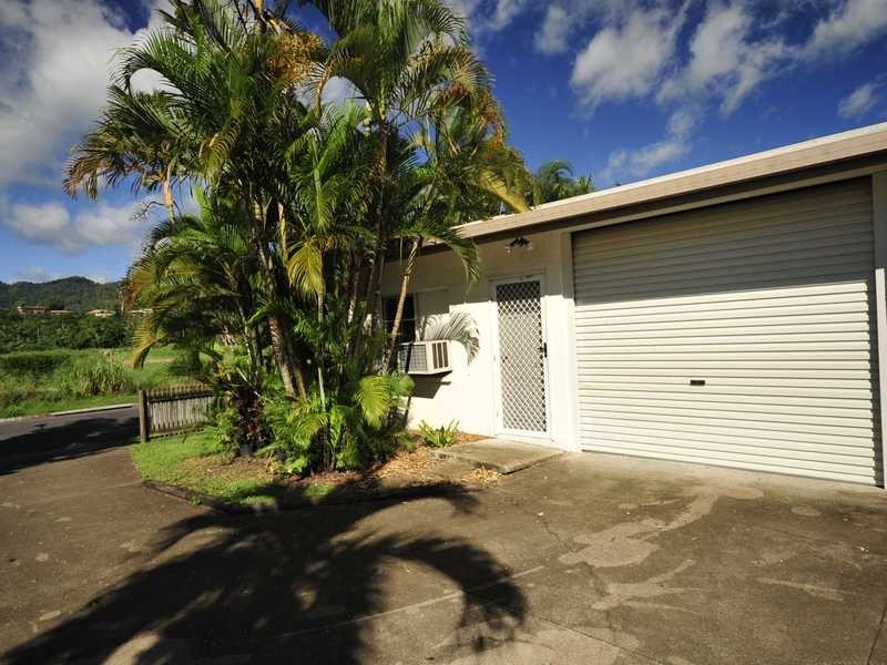 1/354 Mccoombe Street, Mooroobool QLD 4870