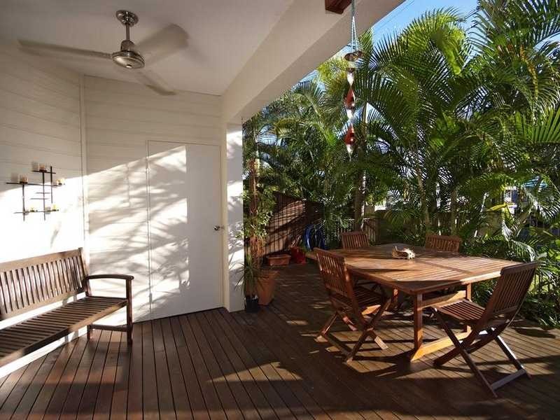 2/242 Grafton Street, Cairns North QLD 4870