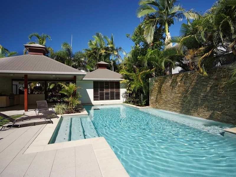 2/242 Grafton Street, Cairns North QLD 4870