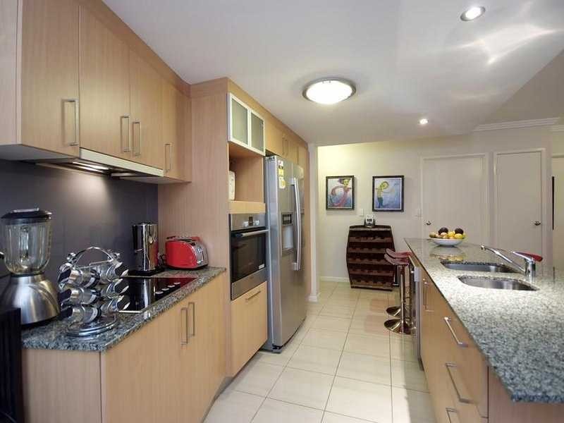 2/242 Grafton Street, Cairns North QLD 4870