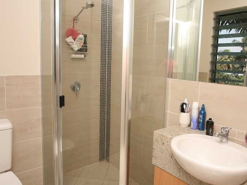 28/242 Grafton Street, Cairns North QLD 4870