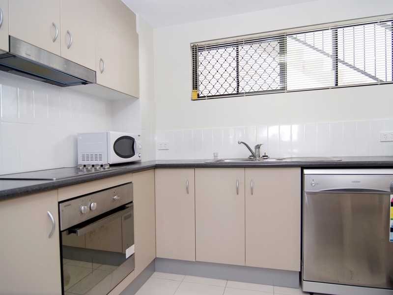6/82 Martyn Street, Cairns QLD 4870