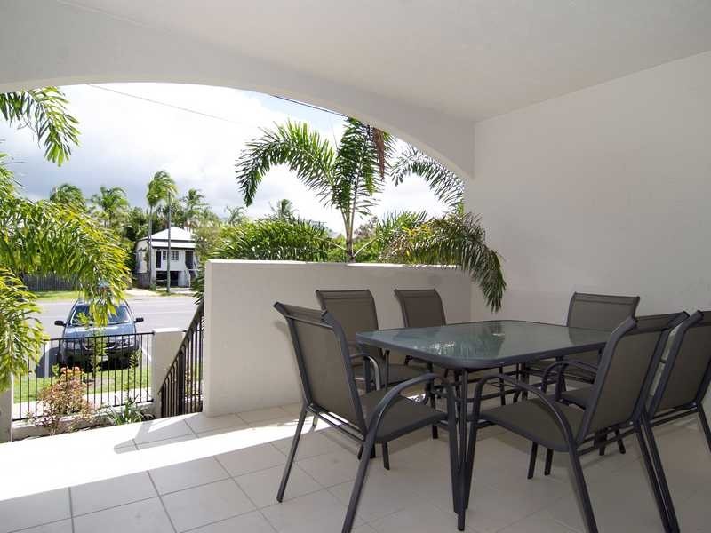 6/82 Martyn Street, Cairns QLD 4870