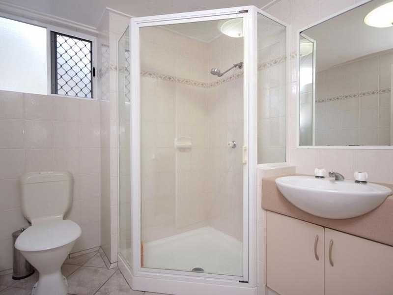 1/23 Digger Street, Cairns North QLD 4870