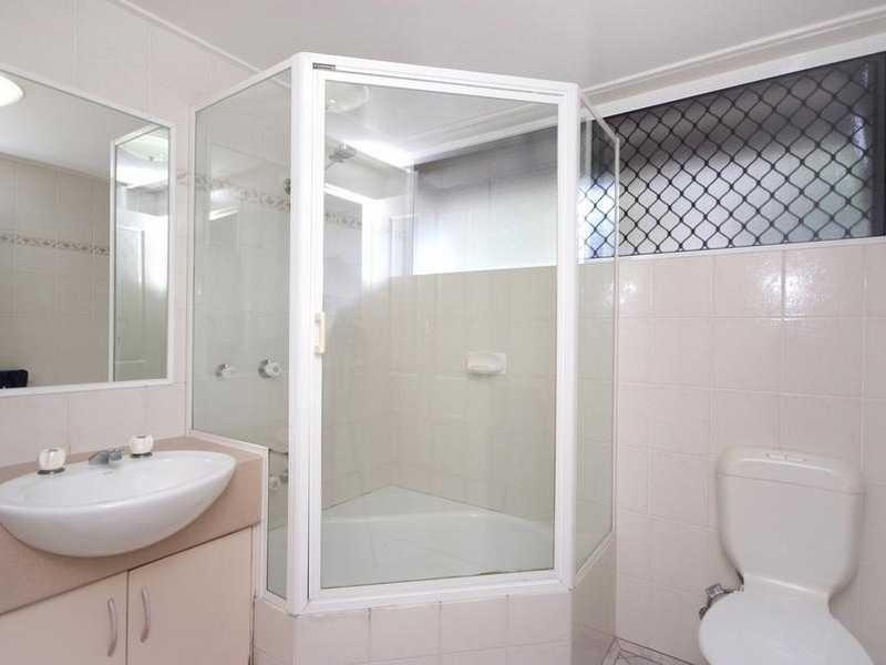 1/23 Digger Street, Cairns North QLD 4870
