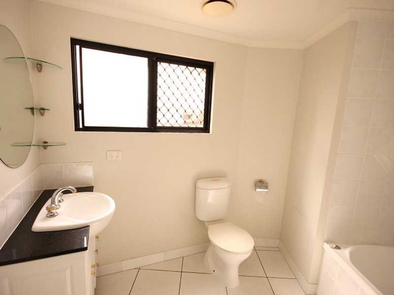 6/291 Esplanade, Cairns North QLD 4870