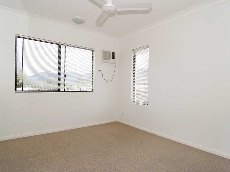19/44 Pease Street, Cairns QLD 4870