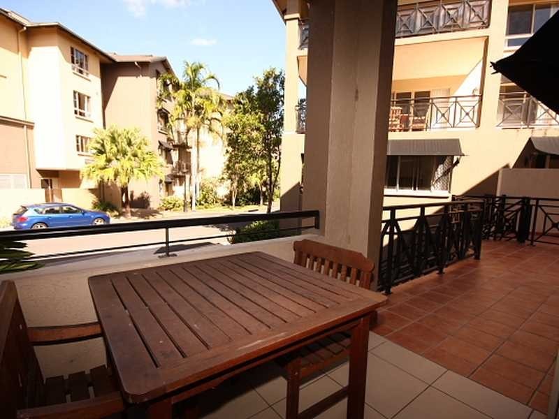 1705 “The Lakes” 2 Greenslopes Street, Cairns North QLD 4870