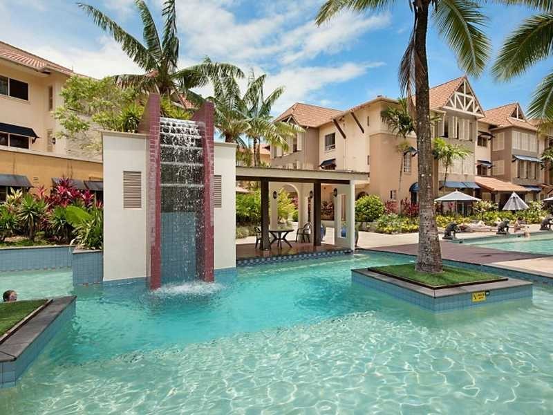 1705 “The Lakes” 2 Greenslopes Street, Cairns North QLD 4870