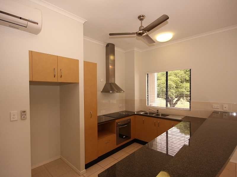 10/15 Clare Street, Parramatta Park QLD 4870
